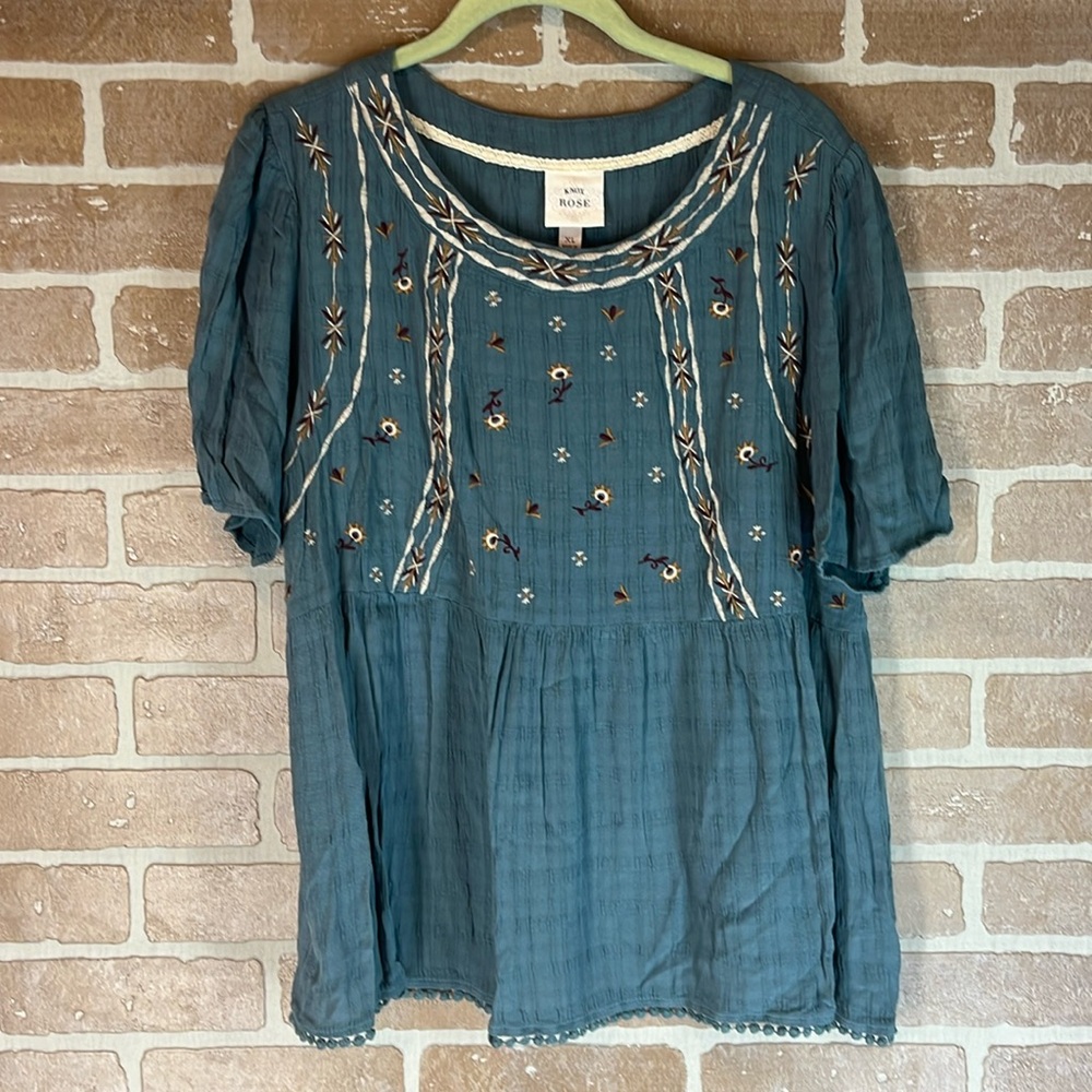 Knox Rose Top embroidery size medium